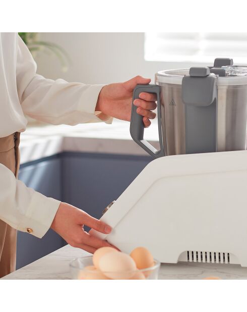 Robot Cuiseur connecté Cuisio multifonction multicolore - 3 L