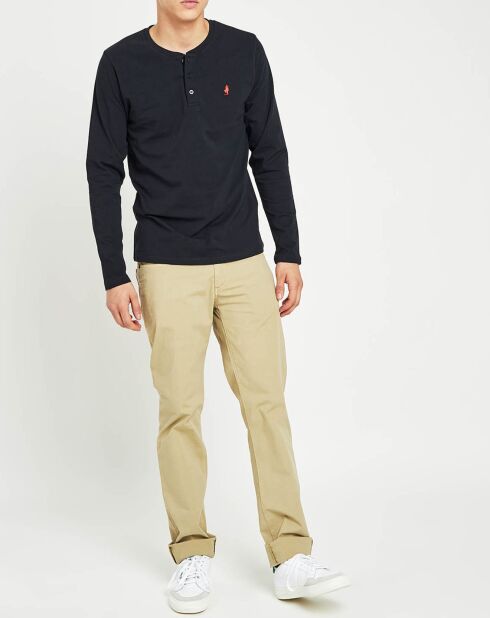 Marineblaues T-Shirt mit tunesischem Kragen