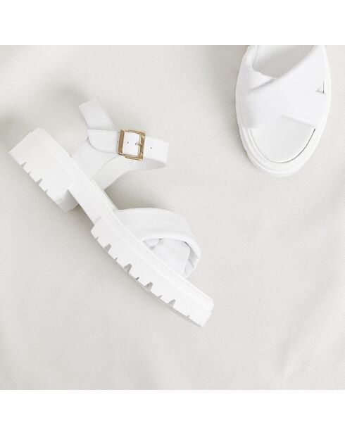 Sandali Janis in pelle con plateau bianchi