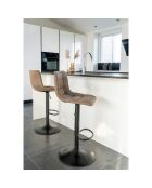 2 bruine microvezel barstoelen Middelfart - 43x43x88-108 cm
