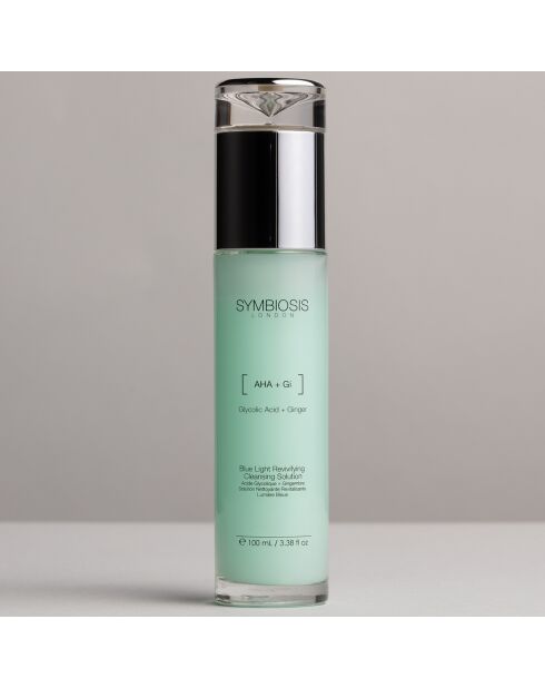 Solution Nettoyante Revitalisante Lumière Bleue à l'Acide Glycolique et Gingembre - 100 ml