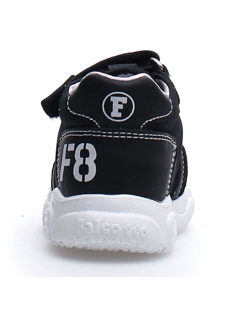 Zwarte sandalen van Boses