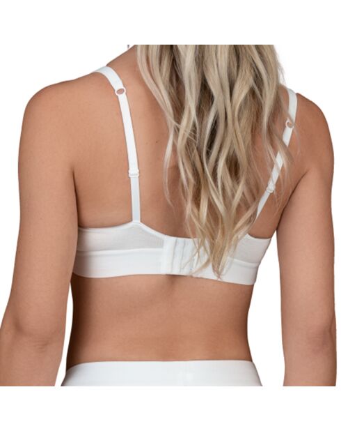 Weißer BH mit natürlichen Rippen