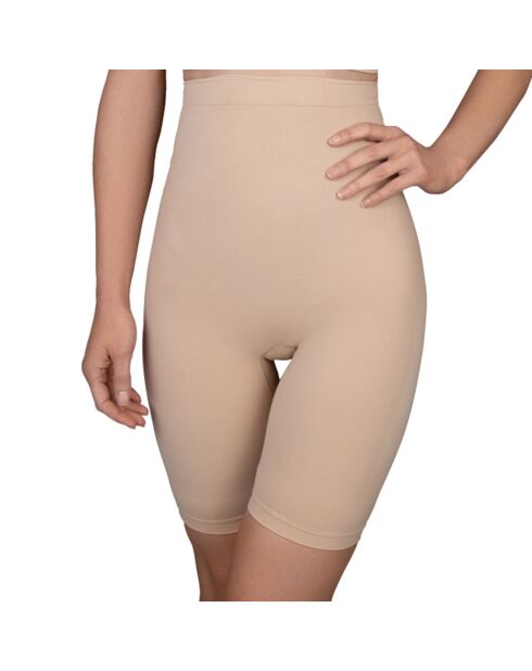 Weiche, beigefarbene Shorts mit hoher Taille