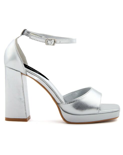 Zilveren sandalen Amia