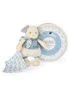 Chien avec doudou bleu