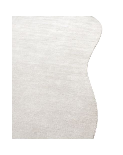 Tapis forme organique Nate Viscose blanc cassé  - 180x270 cm