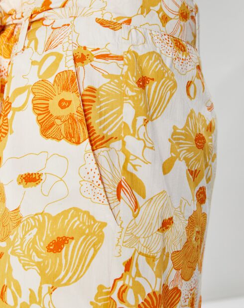 Short Isya daisy
