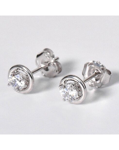 Kostbare Ohrringe aus Weißgold