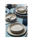 Service de table en porcelaine blanche - 18 Pièces
