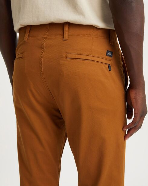 Pantalon Smart 360 Flex Alpha Slim marron clair