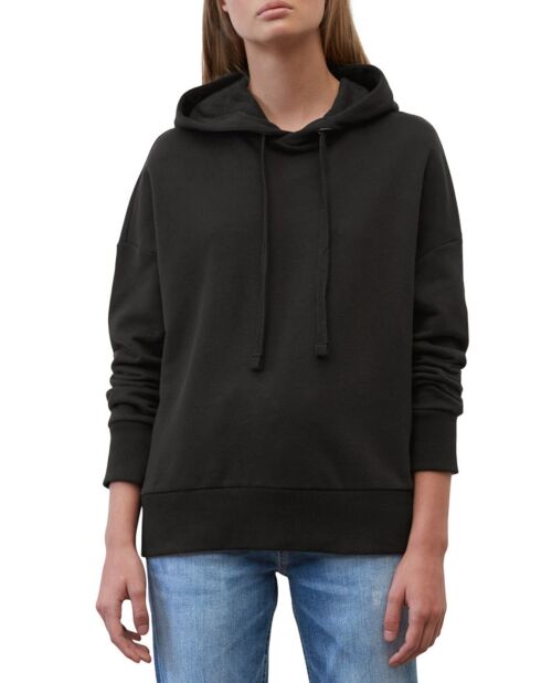 Sudadera con capucha y logo con parche negro