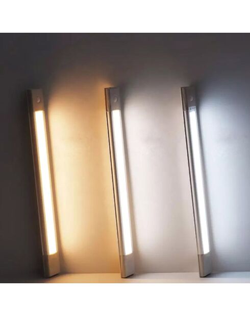 Réglette LED StickyLed Body 4S blanche - 40x4x1 cm