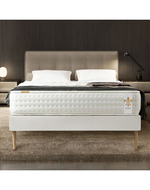 Vierentwintig witte matras + boxspringset - 200x200 cm