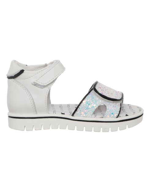 Wit/zwarte leren sandalen van Amaya