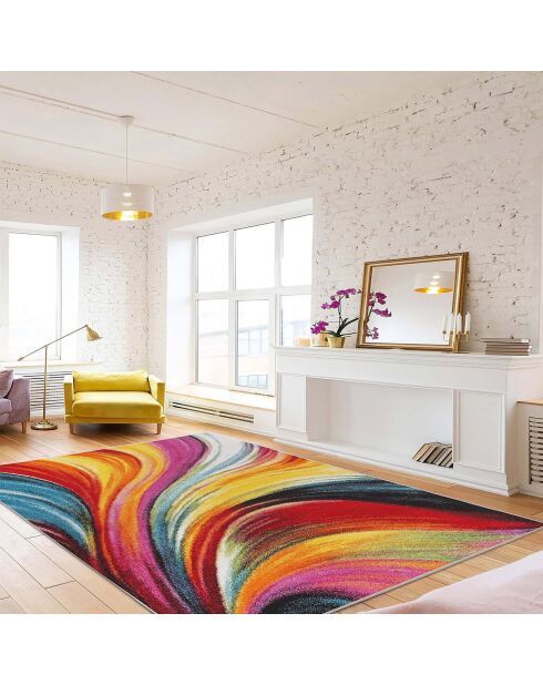 Mehrfarbiger Zimmerteppich