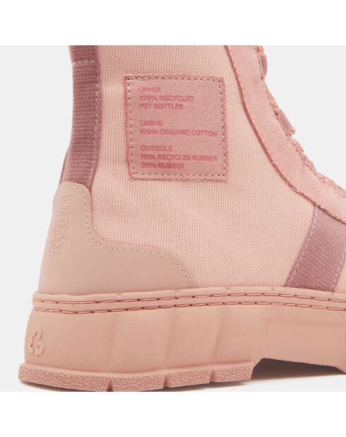 Boots 2017 roses