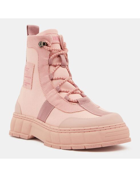 Boots 2017 roses