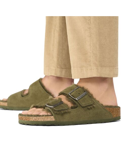 Groene, fluwelen, met leer gevoerde muiltjes van Arizona