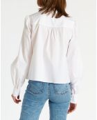 Weißes Batista-Hemd