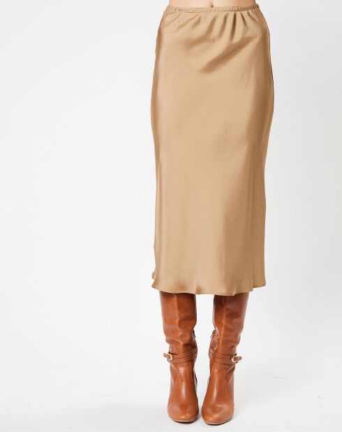 Beige satijnen rok met koorts