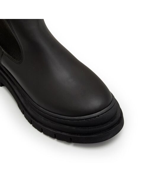 Boots Mae noires