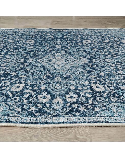 Tapis vintage bleu