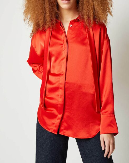 Chemise en satin logo au dos rouge