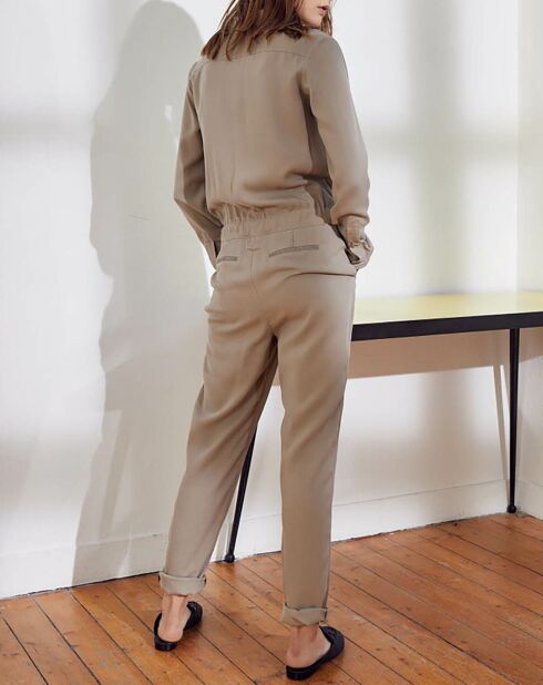 Combinatie van sandelhoutmastiek