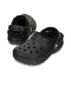 Klassische, schwarz gefütterte Holzschuhe