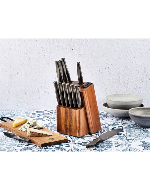 Stine Brotschneidebrett aus lackiertem Holz aus Akazienholz - 49x13x1 cm