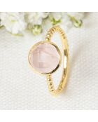 Anillo Cassilda de cuarzo rosa en latón dorado