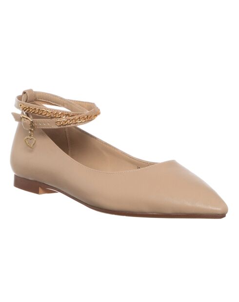Cleia nackte Ballerinas