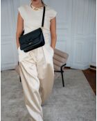 Schwarze Schultertasche aus bernsteinfarbenem Leder - 26x17x8 cm