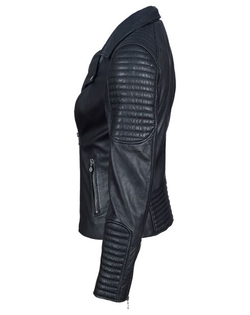 Schwarzes Volu Lammfell Perfecto