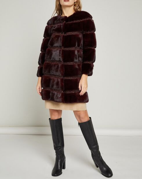 Burgundy Reef, met zijde gevoerde nertsbontjas