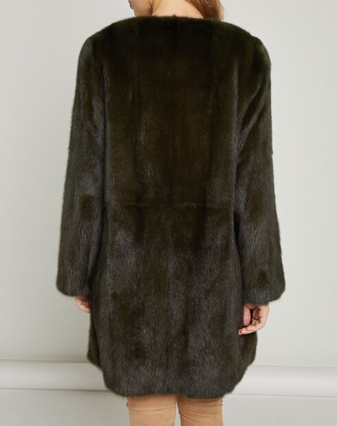 Khakifarbener Nerzpelzmantel