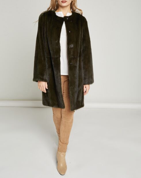Khakifarbener Nerzpelzmantel