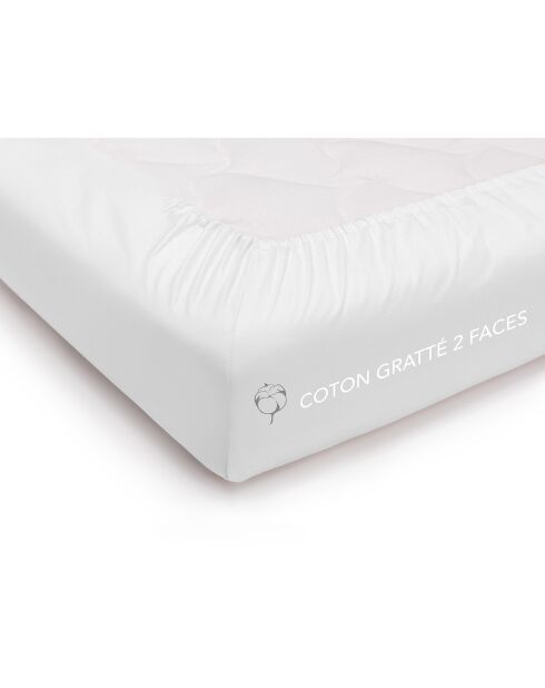 Coprimaterasso spazzolato su 2 lati, traspirante e trattato contro gli acari della polvere bianca