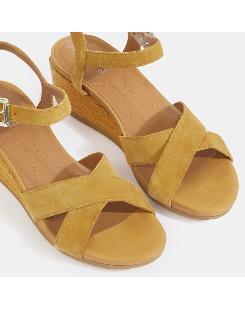 Dunkelgelbe Keilsandalen Ischia aus Samtleder - 6,5 cm Absatz