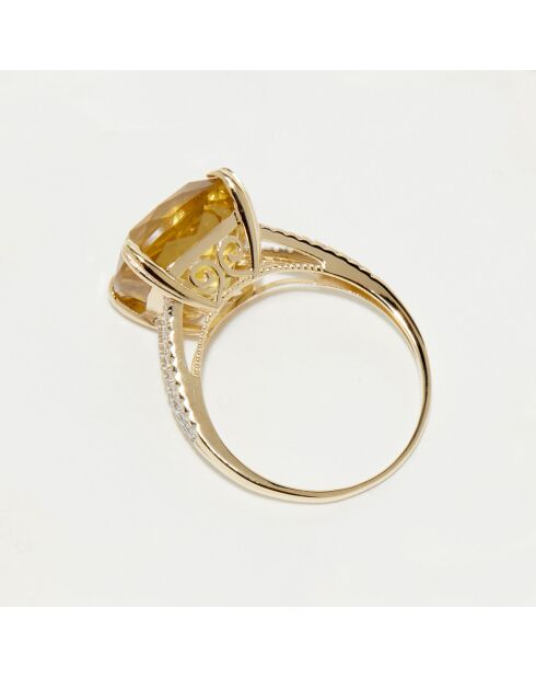 Pink Fiction Ring aus 0,25 ct Diamanten und 7,92 ct Zitronenquarz aus Gelbgold