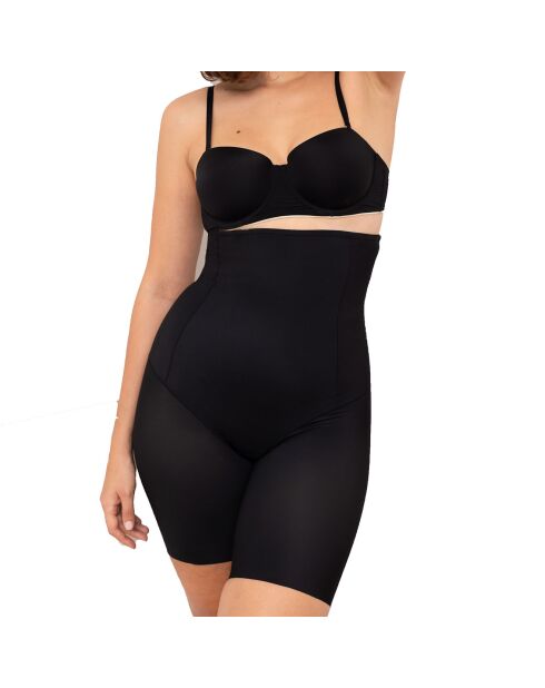 Short Elina gainant noir