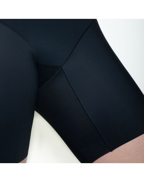 Short Elina gainant noir