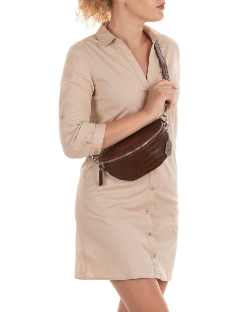 Bruine leren heuptasje van Azzurra - 21x13x6 cm