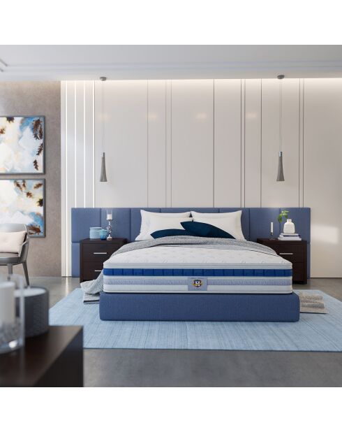 Matelas à ressorts et mémoire de forme Le Villandry blanc - 200x200 cm