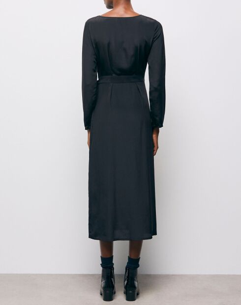 Robe 100% Soie Longue manches longues base Dentelle noire
