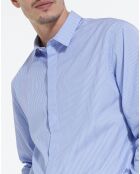 Chemise Slim decintrée rayée patte de boutonnage cachée blanc/bleu ciel