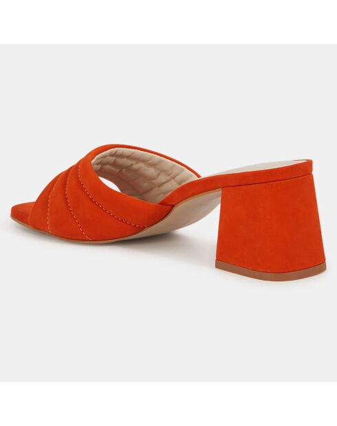 Mules con tacón de piel acolchada en color naranja - Tacón de 6 cm