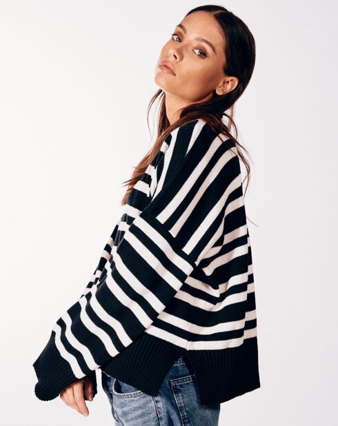 Avre zwart/witte oversized trui