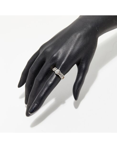 2 flamboyante sterringen diamanten 0,23 ct en witte topaas 0,17 kt geelgoud